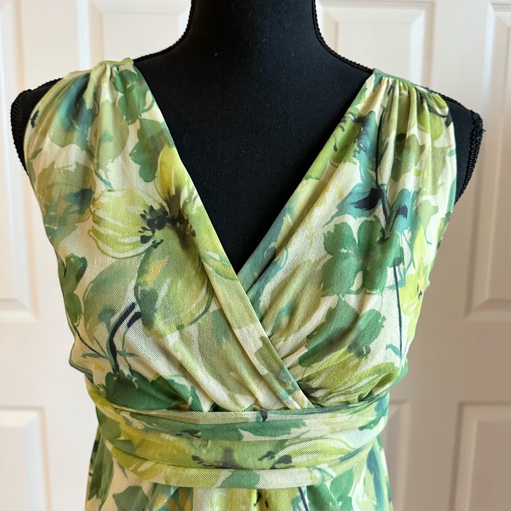 Sweat Pea Green Floral Mesh Maternity Sleeveless Blouse - Picture 2 of 7